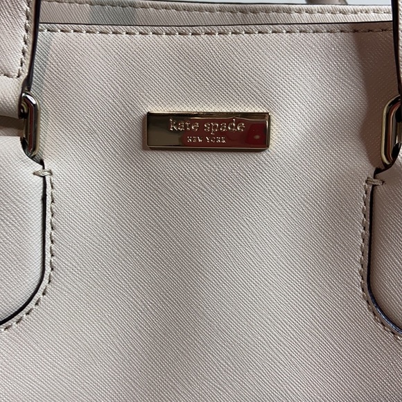 SOLD Kate Spade Pebbled Leather Handbag - Picture 7 of 16